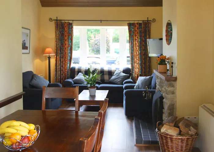 Leitrim Quay - Riverside 3 County Leitrim