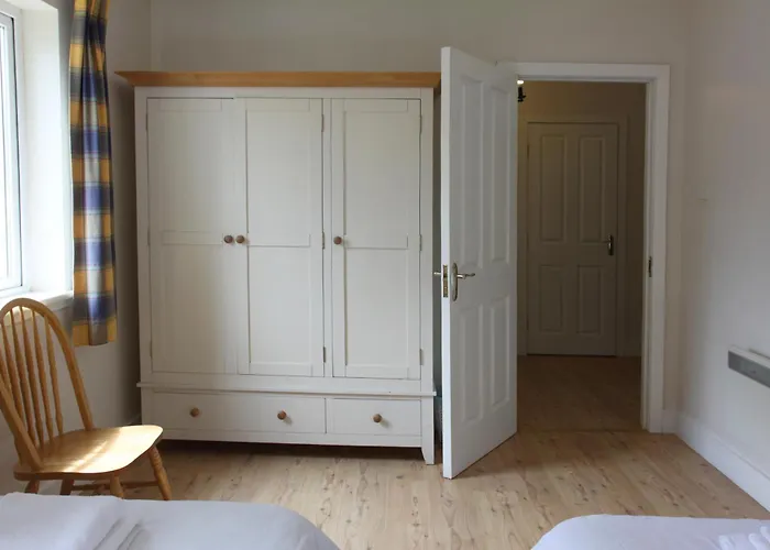 Leitrim Quay - Riverside 3 *